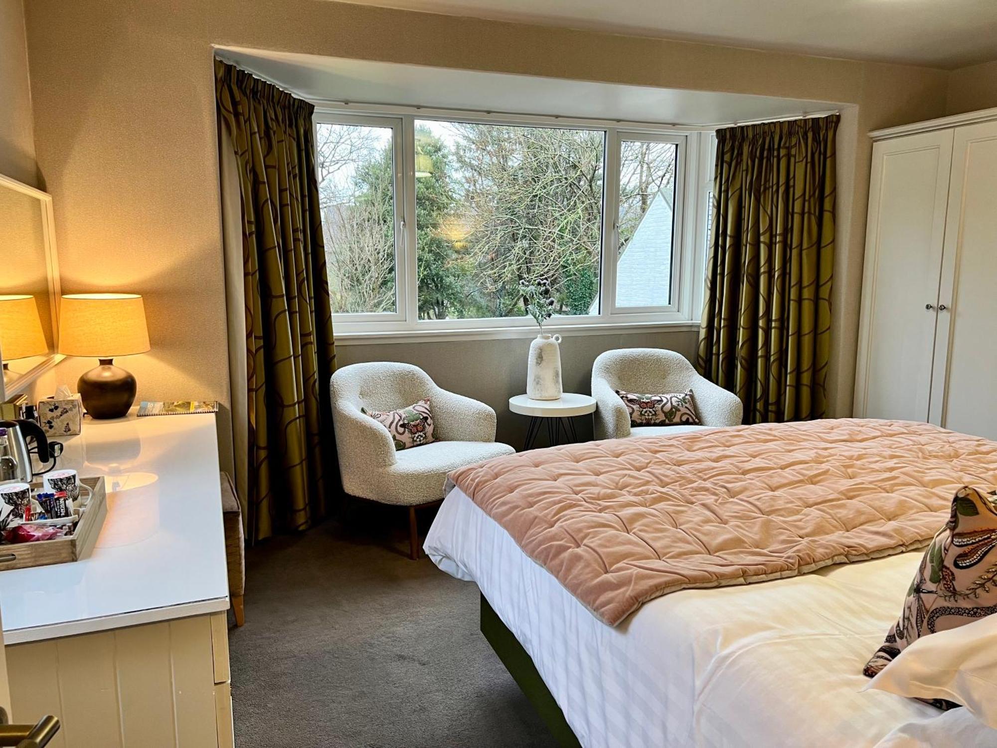 Selkirk Arms Hotel Къркъдбрайт Екстериор снимка