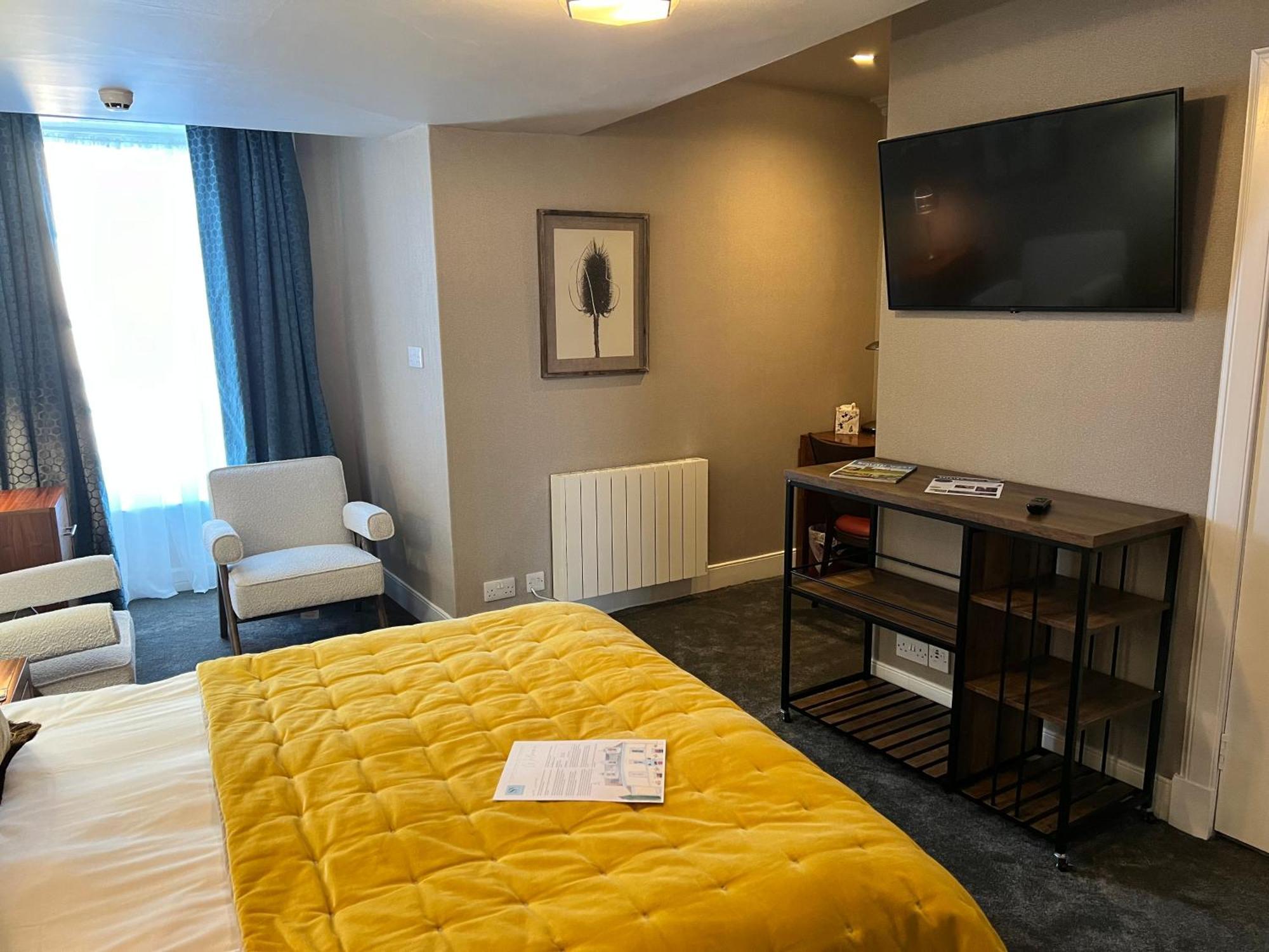 Selkirk Arms Hotel Къркъдбрайт Екстериор снимка