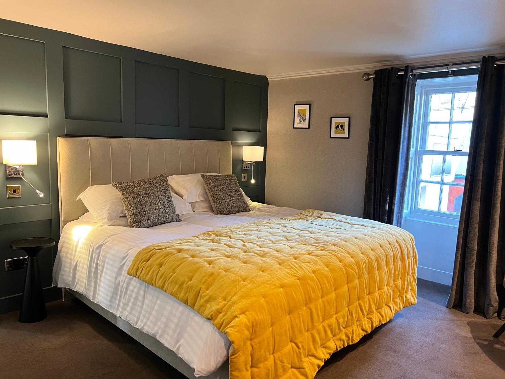 Selkirk Arms Hotel Къркъдбрайт Екстериор снимка